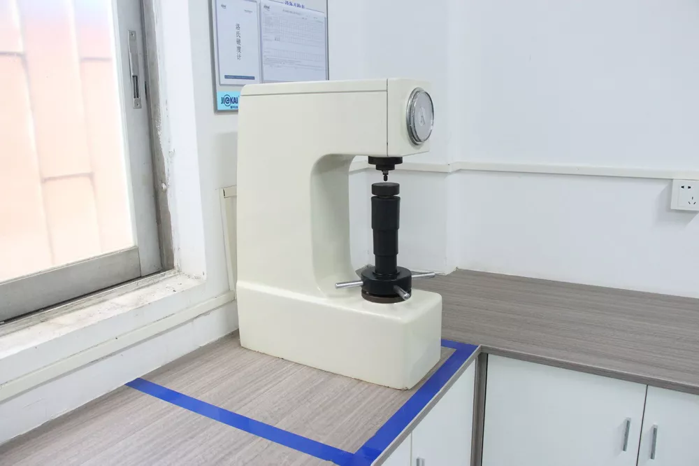 Rockwell hardness tester